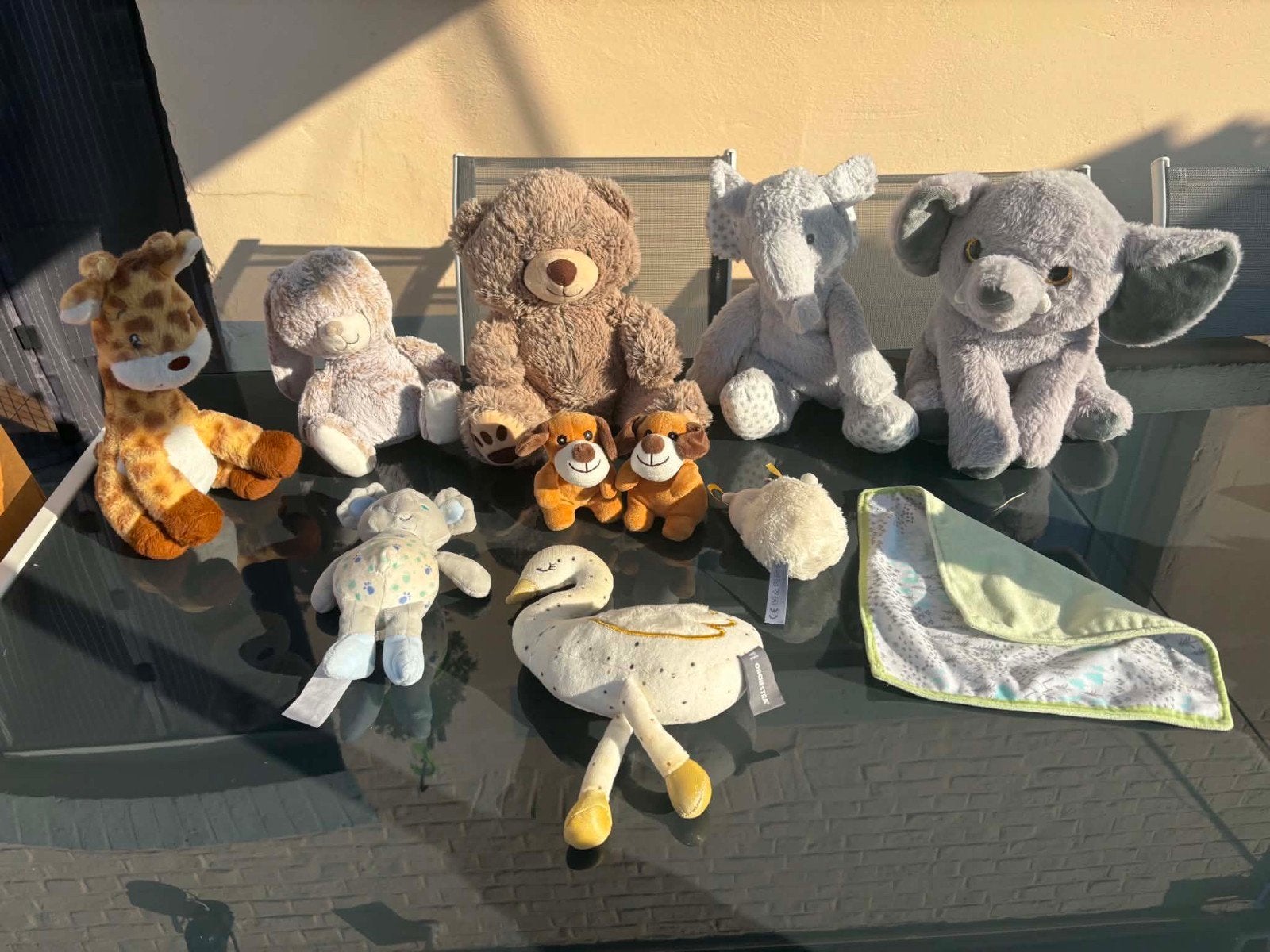 Peluches, Envoi