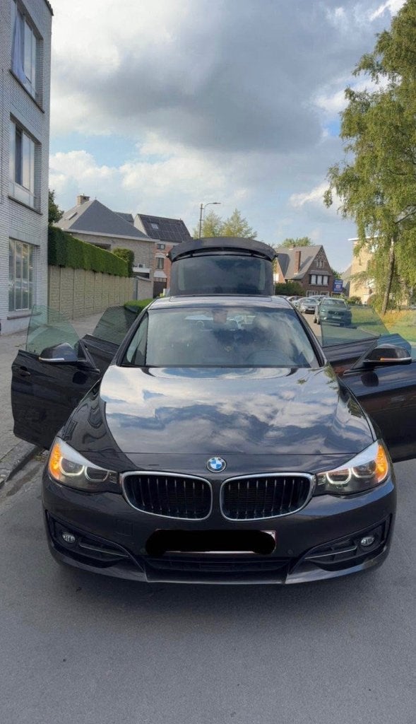 TE KOOP BMW 318d GT, Autos, BMW, Cuir, Achat, Euro 6, Boîte manuelle