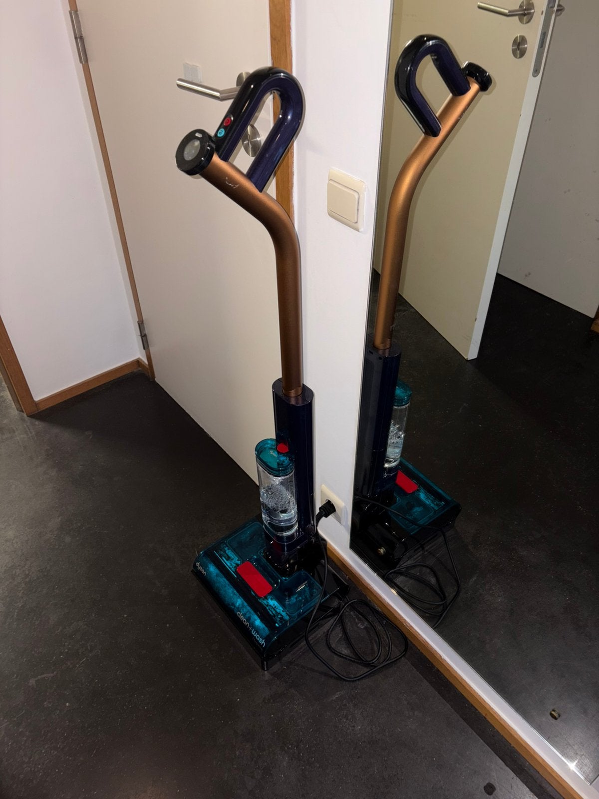 Dyson wash, Electroménager, Enlèvement, Comme neuf, Dyson