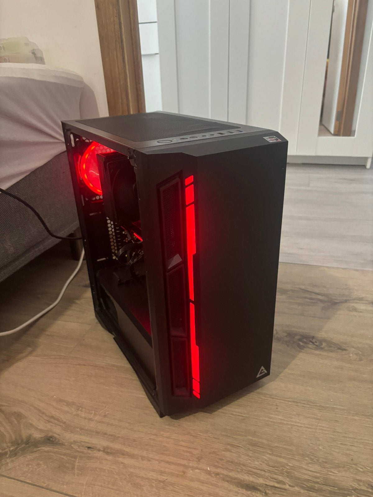 Rgb Gaming pc Rx 6700xt - r7 5700x - 16gb ram, Computers en Software, Desktop Pc's, Ophalen, Gebruikt, Gaming, SSD