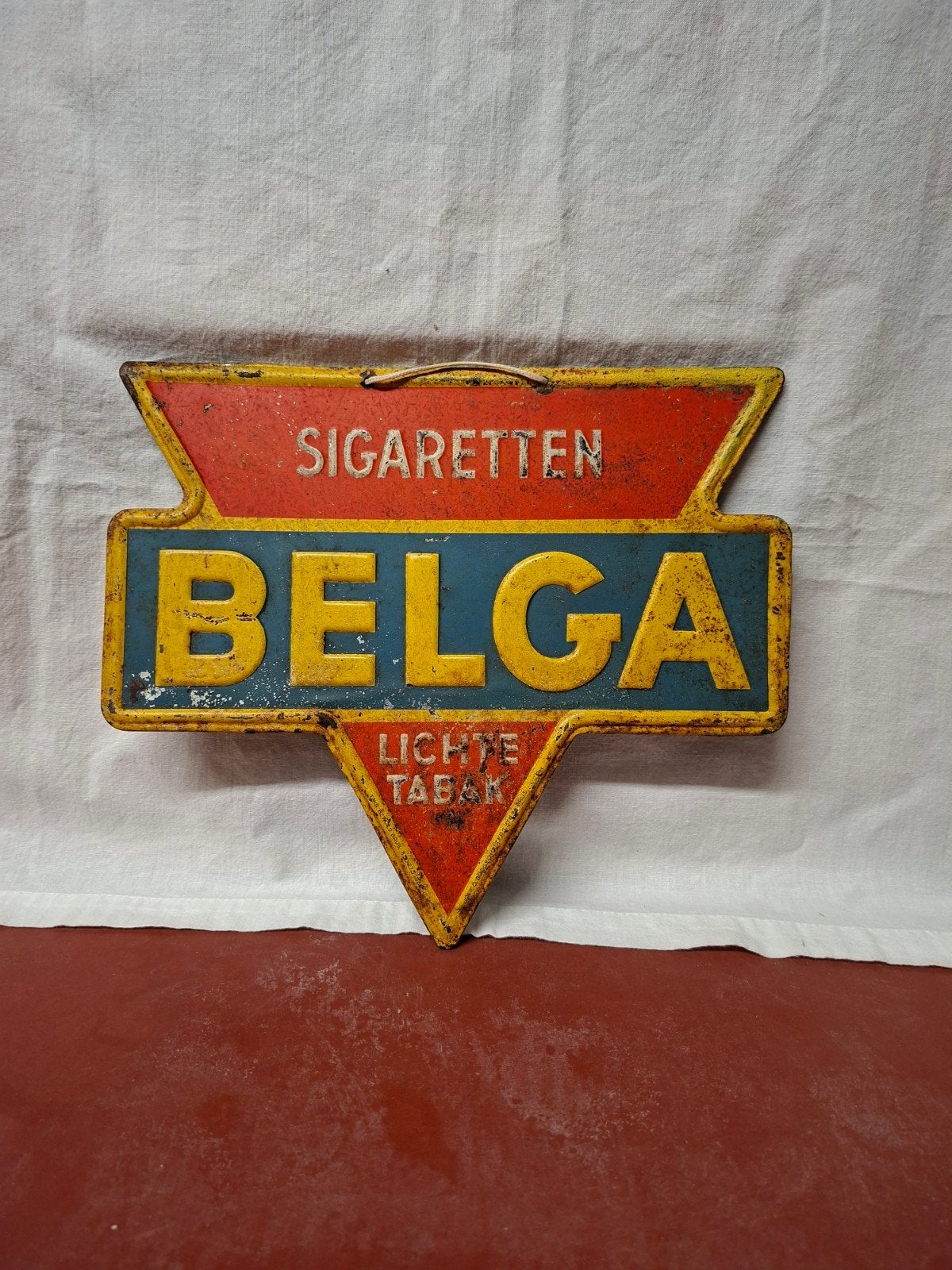 Tabac léger BELGA 193 cigarettes ?, Collections, Enlèvement ou Envoi, Utilisé, Panneau publicitaire