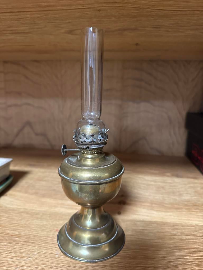 Vintage messing olielamp / petroleumlamp, Antiek en Kunst, Ophalen, Glas
