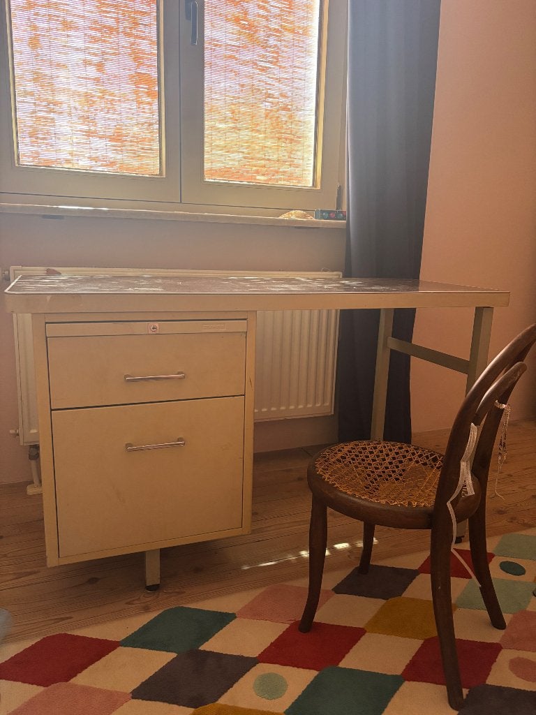 Kinder bureau, Huis en Inrichting, Bureaus, Ophalen, Gebruikt, 110 cm, Metaal