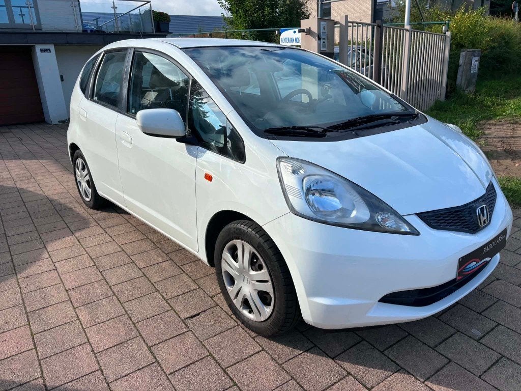 Honda jazz benzine van 2009, https://public.car-pass.be/vhr/d2f18b8d-df6b-4980-bfc7-b801c45ecb5c, Wit, Bedrijf, Airbags