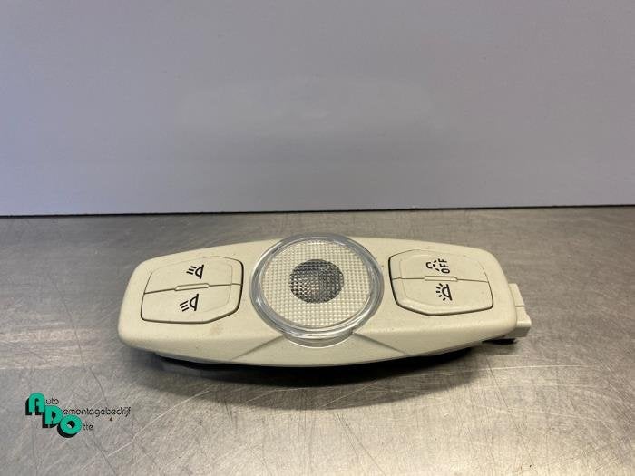 Eclairage intérieur avant d'un Ford Focus (Focus 11-), -, 3 mois de garantie, -, -