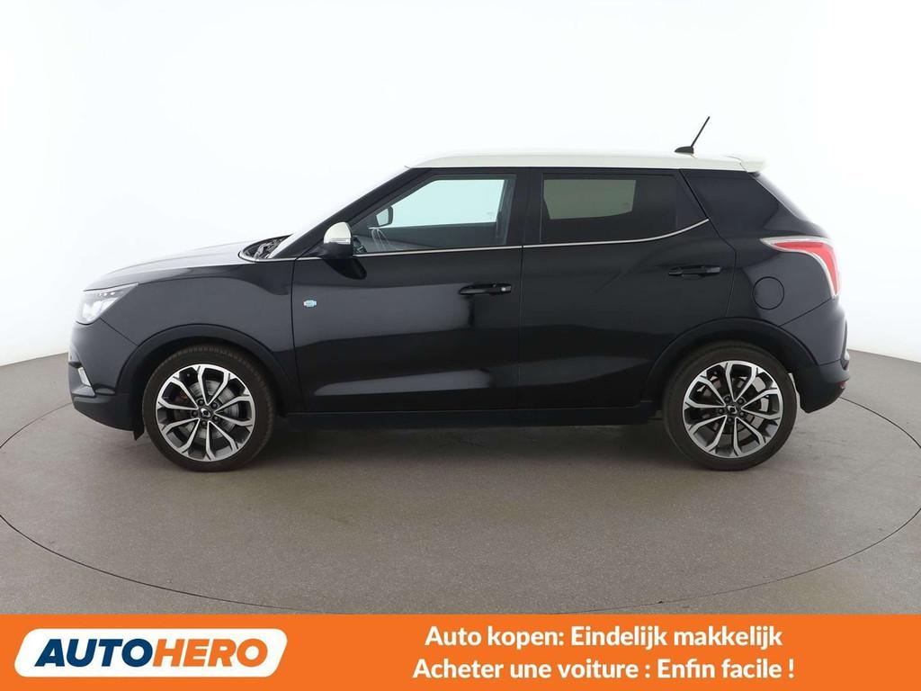 SsangYong Tivoli 1.6 TD Forward 4x2 (bj 2018), Auto's, Voorwielaandrijving, Zwart, 116 pk, Zwart