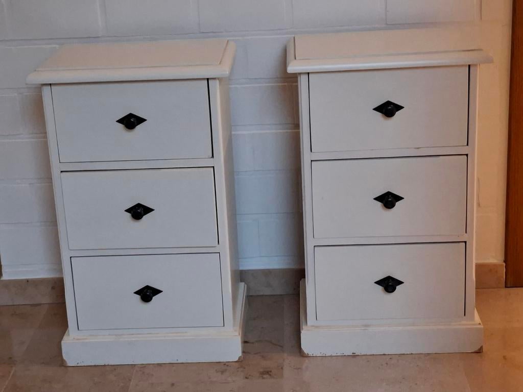 2 bijzet kastjes, Ophalen