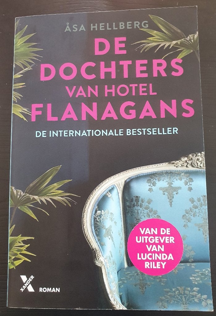 Roman van Asa Hellberg: De dochters van hotel Flanagans, Boeken, Romans, Gelezen, Ophalen of Verzenden