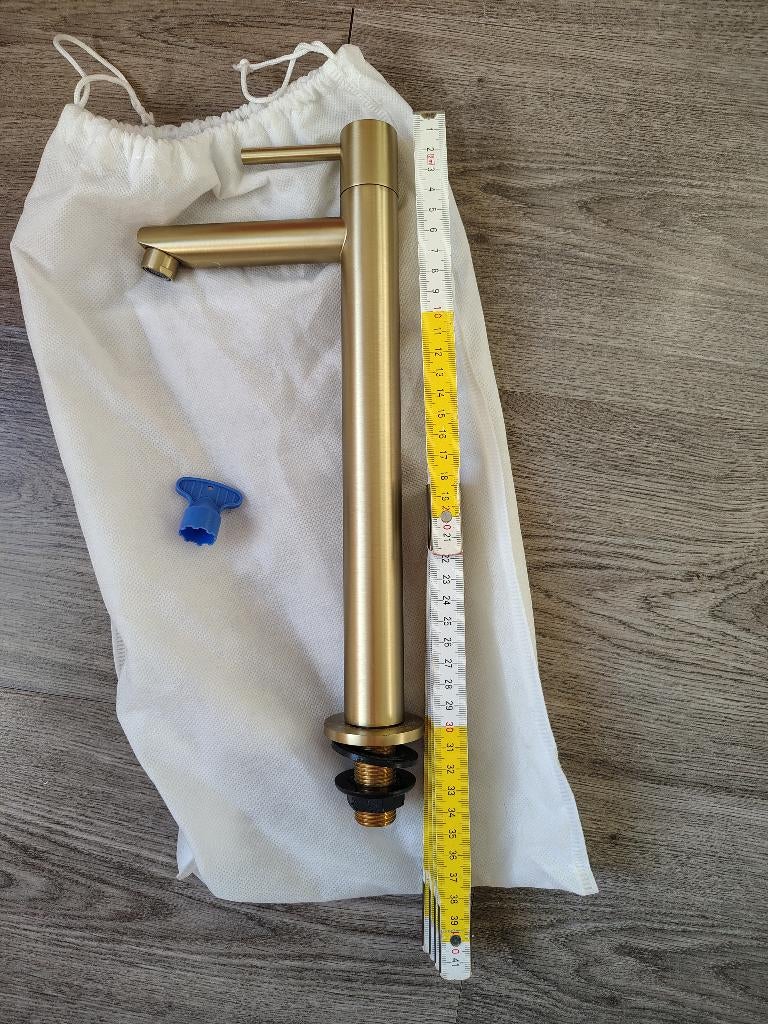 verhoogde kraan mat goud, Doe-het-zelf en Bouw, Sanitair, Ophalen, Zo goed als nieuw, Kraan