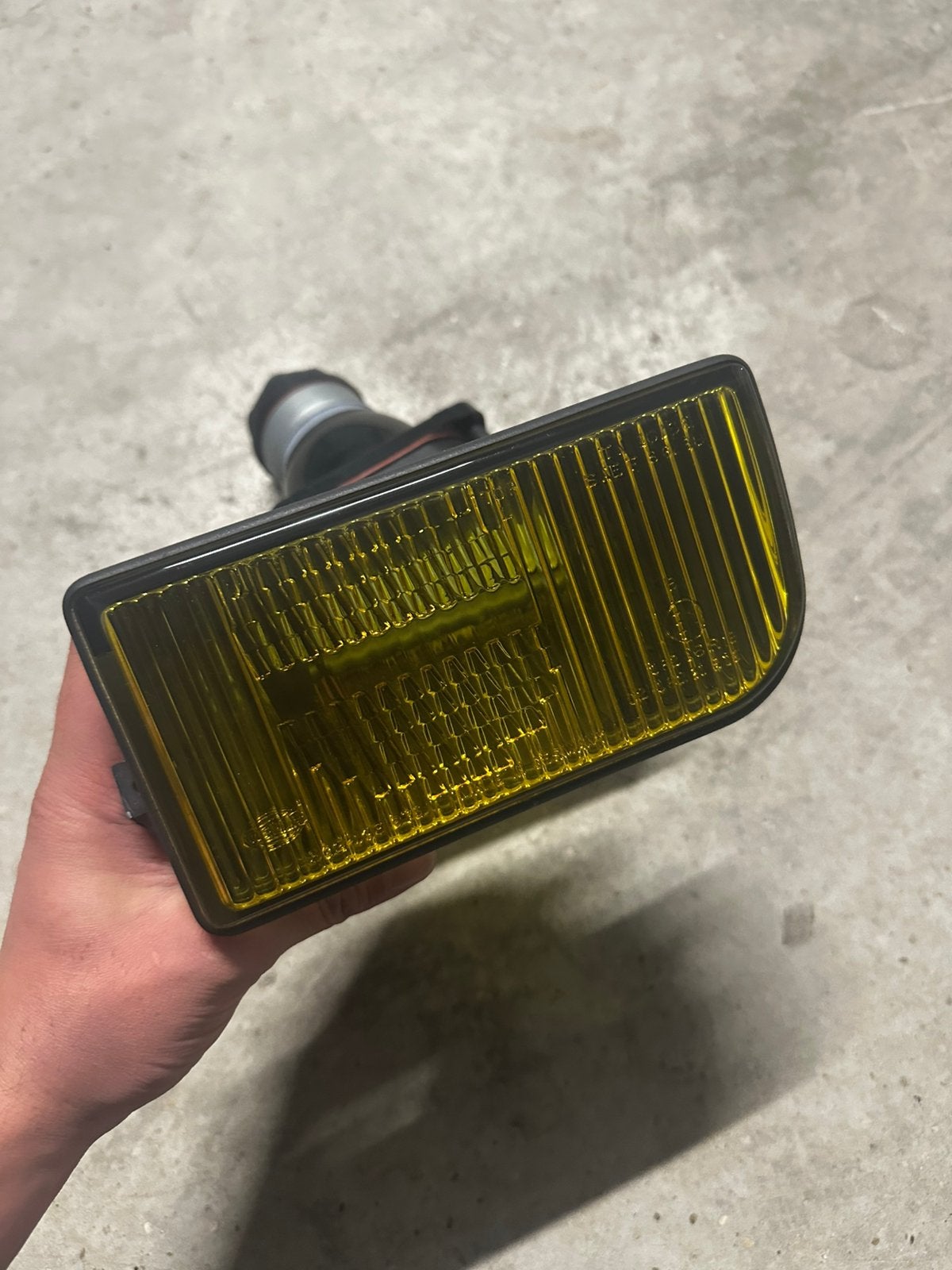Paar mistlampen BMW E32 NEW HELLA YELLOW niet gevonden, Ophalen of Verzenden, BMW