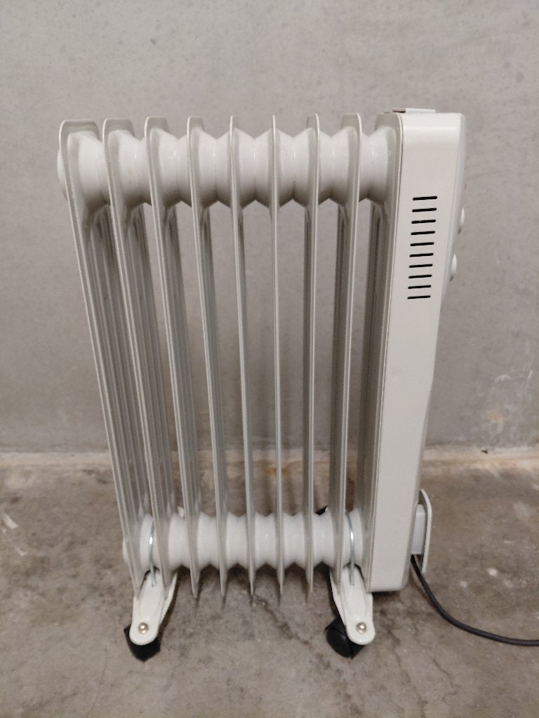 Profile oliegevulde radiator FOGO 282000124, Ophalen, 30 tot 80 cm, Radiator, Minder dan 60 cm