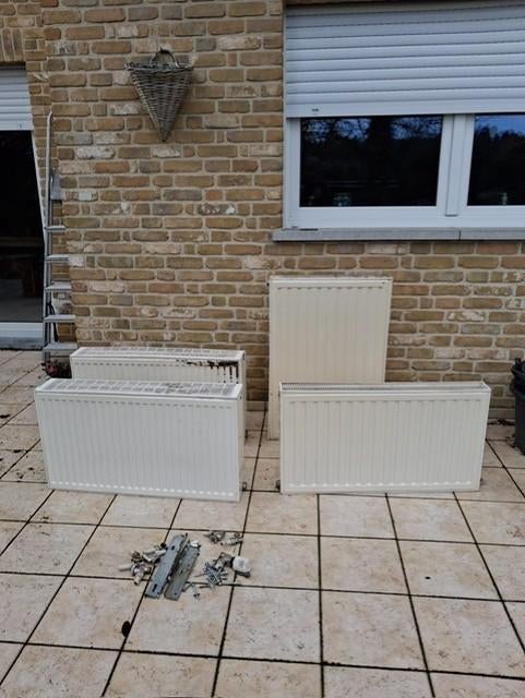 Radiators, Bricolage & Construction, Enlèvement, Utilisé, Moins de 60 cm, Radiateur