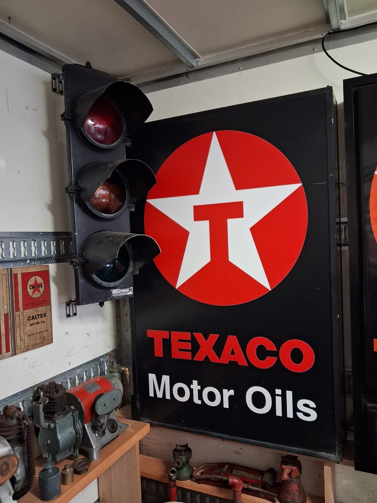 panneau lumineux texaco, Enlèvement