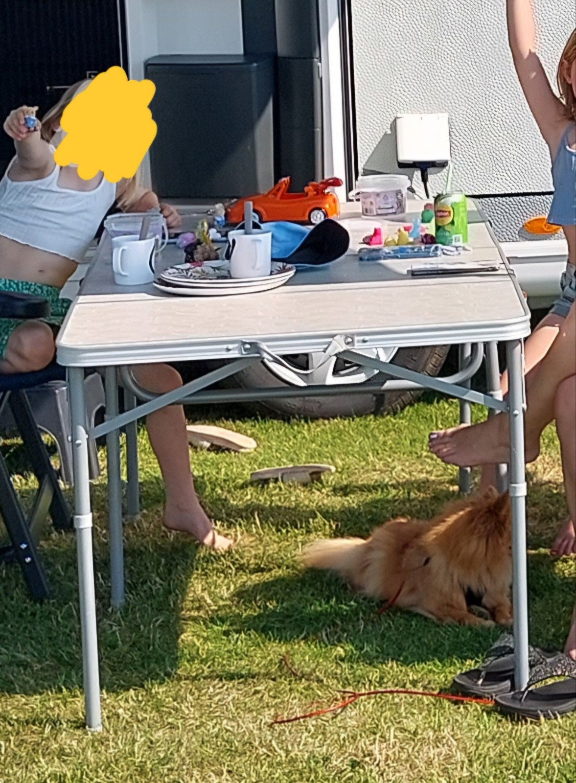 Table de camping XL, Enlèvement