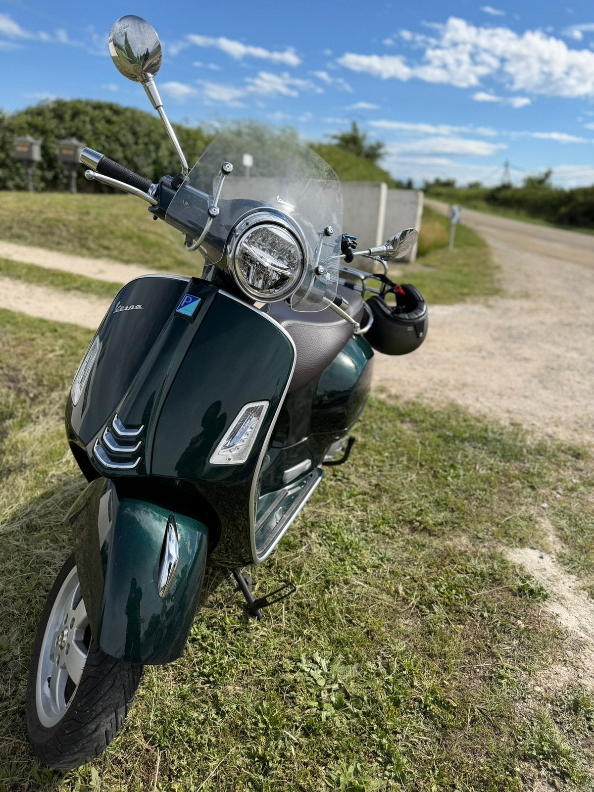 Vespa 125 GTS akrapovic uitlaat + windscherm, Scooter, Gebruikt, Particulier, Automaat