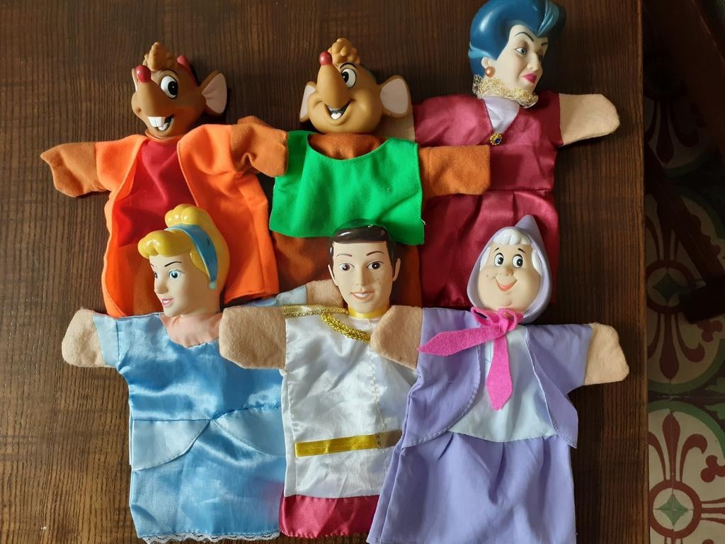 Assepoester handpoppen Disney ( D ), Enlèvement ou Envoi