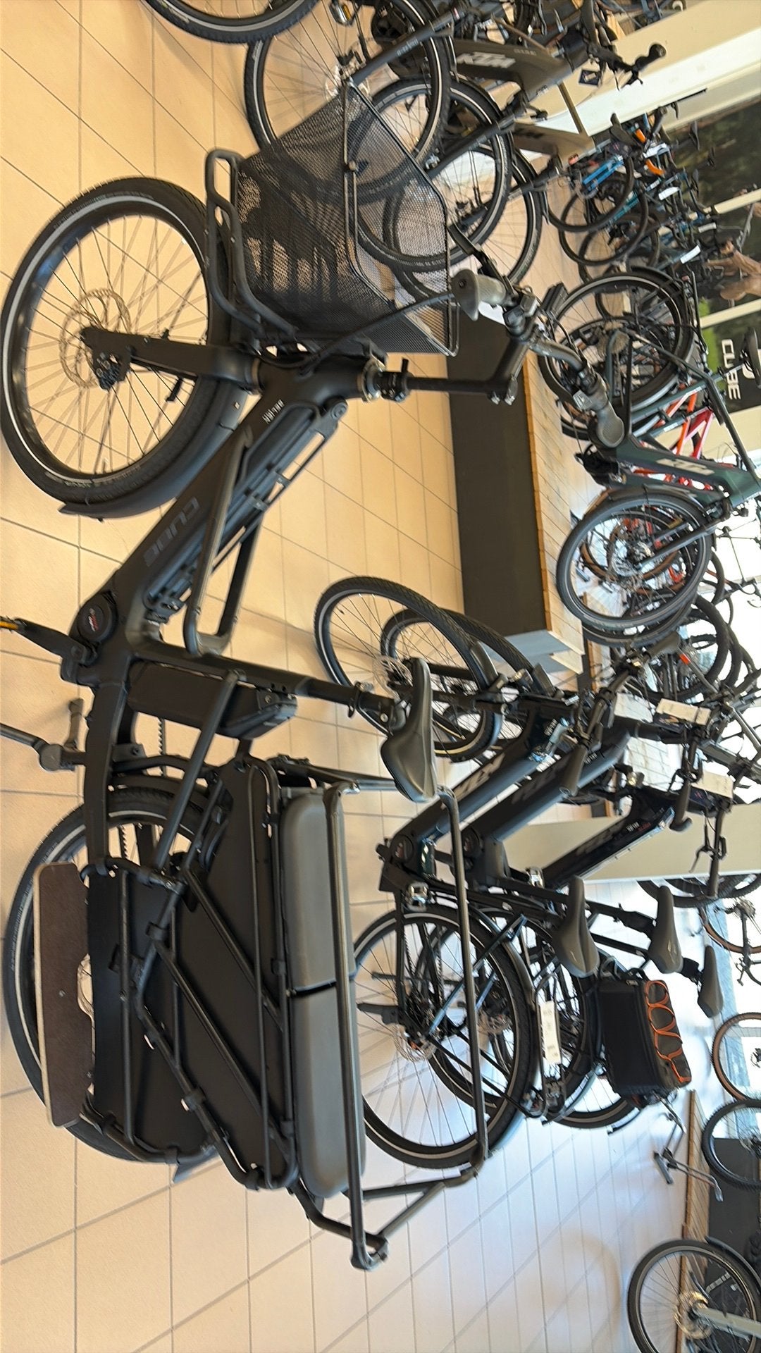 CUBE longtail, Fietsen en Brommers, Fietsen | Bakfietsen, Ophalen, Gebruikt, Elektrisch, 2 kinderen