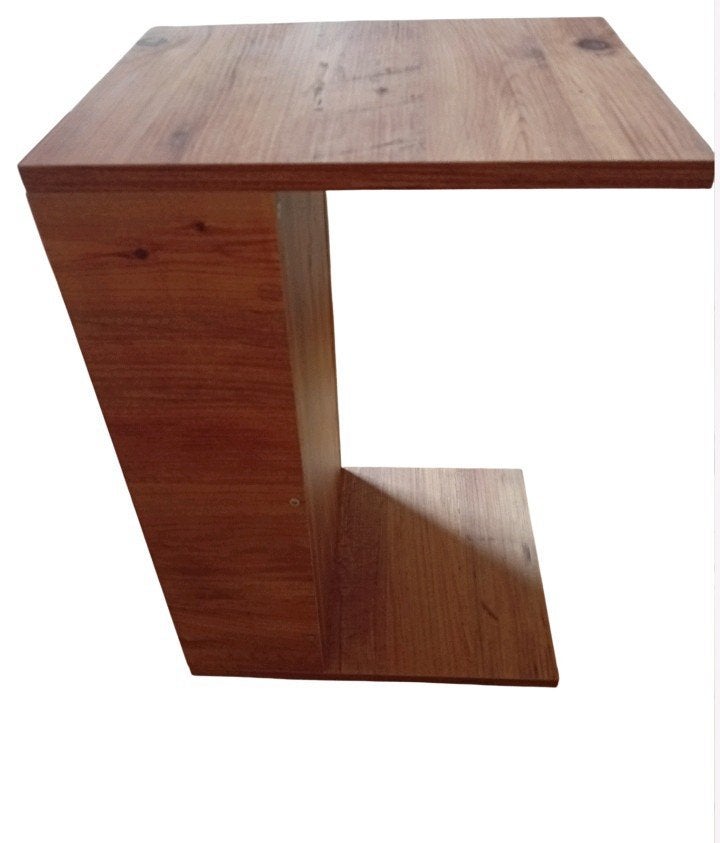 Table d'appoint neuve, Enlèvement