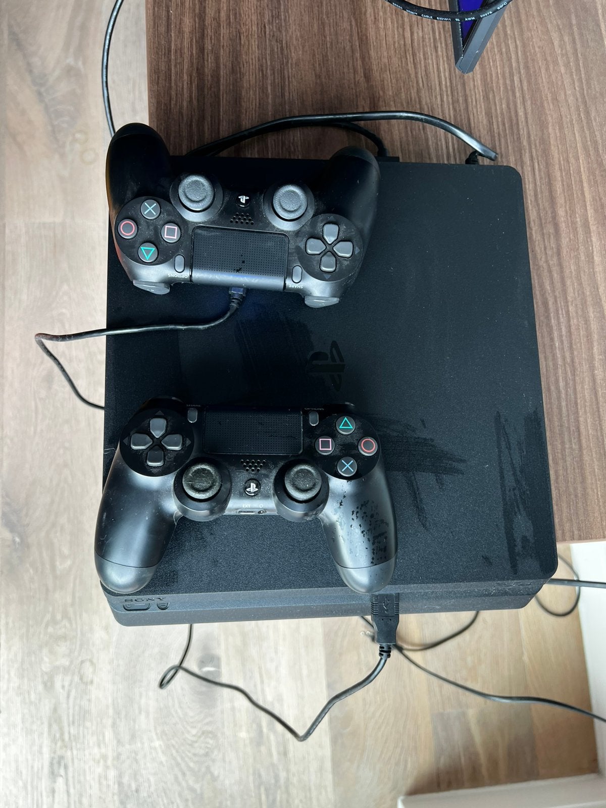 PS4 Slim 500GB + 2 controllers + 6 games, Ophalen, Met 2 controllers, Zo goed als nieuw, Slim