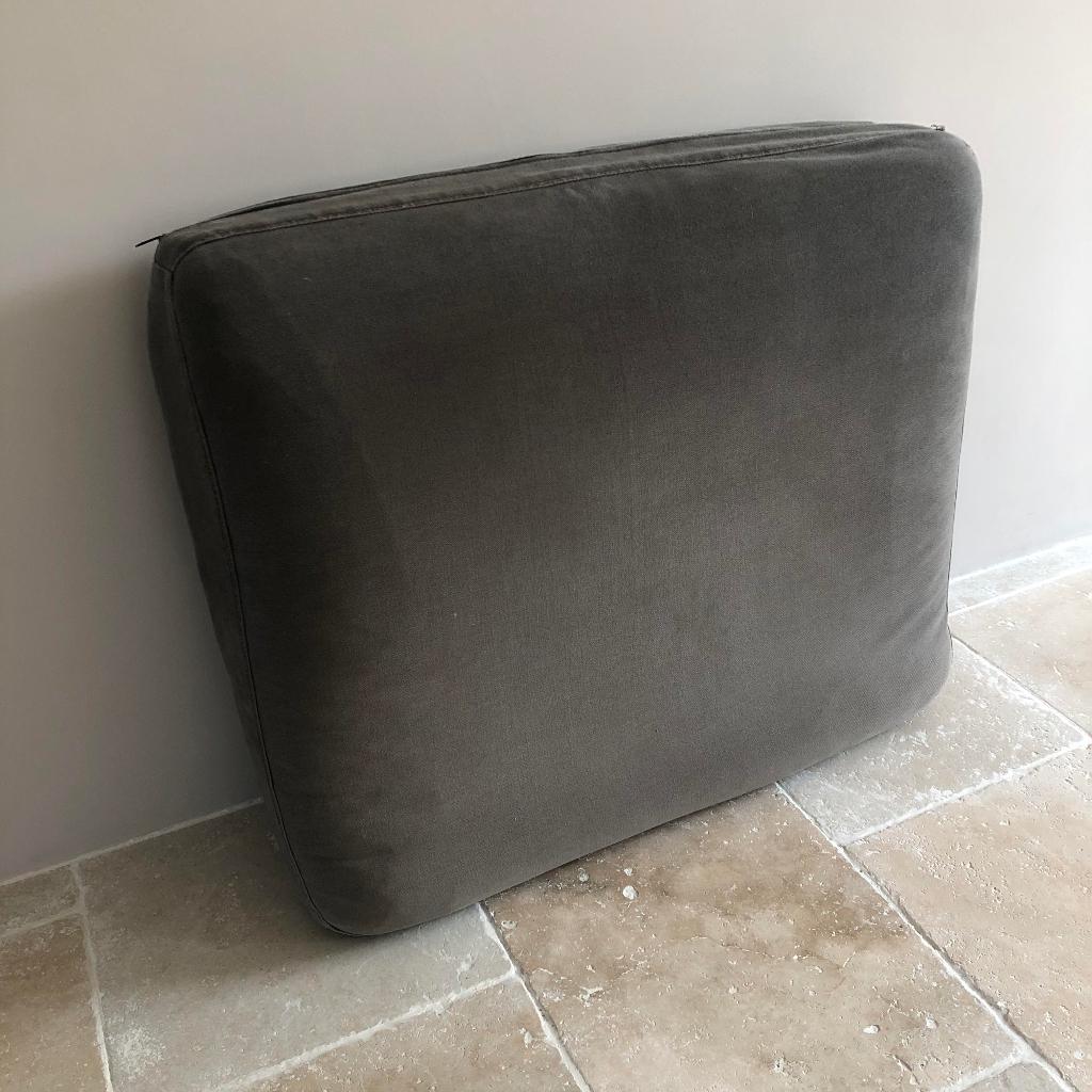 2 grands coussins, Enlèvement, Utilisé