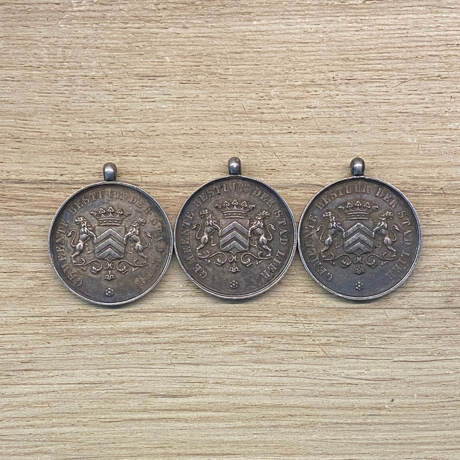 1881 medaille, stad Lier, zilver, Ophalen of Verzenden, Zilver