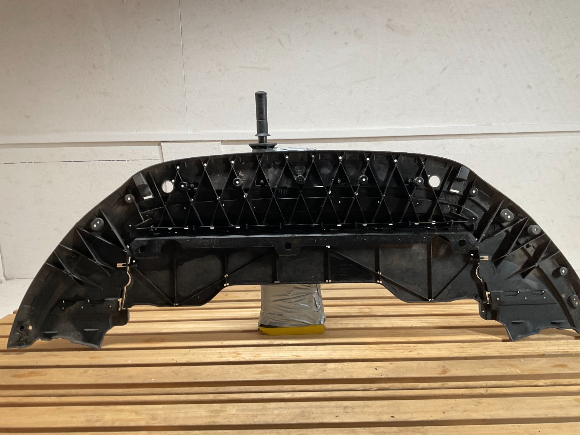 Plaque inf rieure de pare-chocs Volvo S60 V60 31386719 VO-10, Gunnar Engellaus vag 8
405 31  Gothenburg, SE, Info@volvocars.com