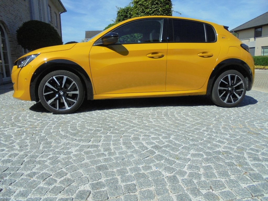 PEUGEOT 208 GT-LINE 100pk/ NAVI/PANO/ SPORTZETELS/ ALU 17!!!, Achat, Euro 6, Jaune, Boîte manuelle