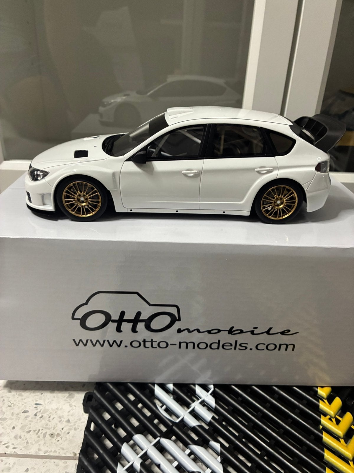Subaru Impreza WRC'08 0ttomobile 1/18, Hobby & Loisirs créatifs, Enlèvement ou Envoi, Comme neuf, Voiture, OttOMobile
