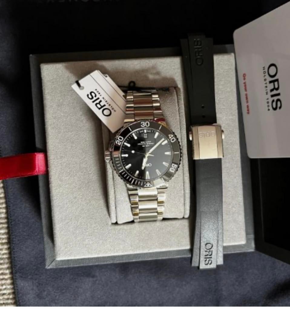 Oris Aquis 39mm, Enlèvement, Comme neuf