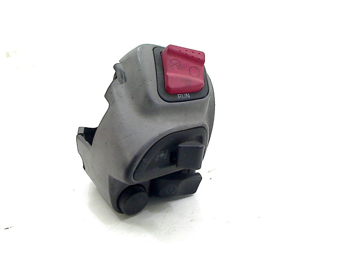 COMMUTATEUR DROIT Gilera Fuoco 500 2013-2015, Motos, Dhr. S. di Majo, Utilisé, Info@cama-motorparts.nl, P.J. Troelstraweg 8 8
3144 CX  MAASSLUIS, NL