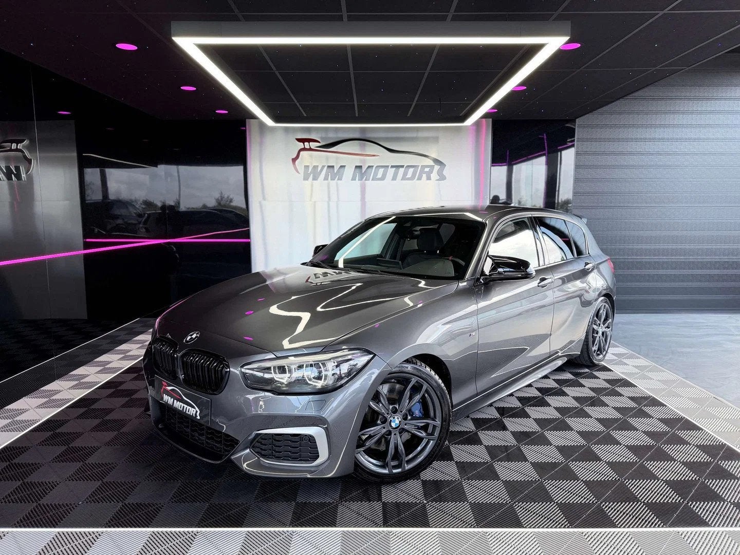 BMW 1 Serie 140 M140i // XDRIVE // HARMAN (automatique), Autos : Divers, Argent ou Gris, Berline, Automatique, 2998 cm³