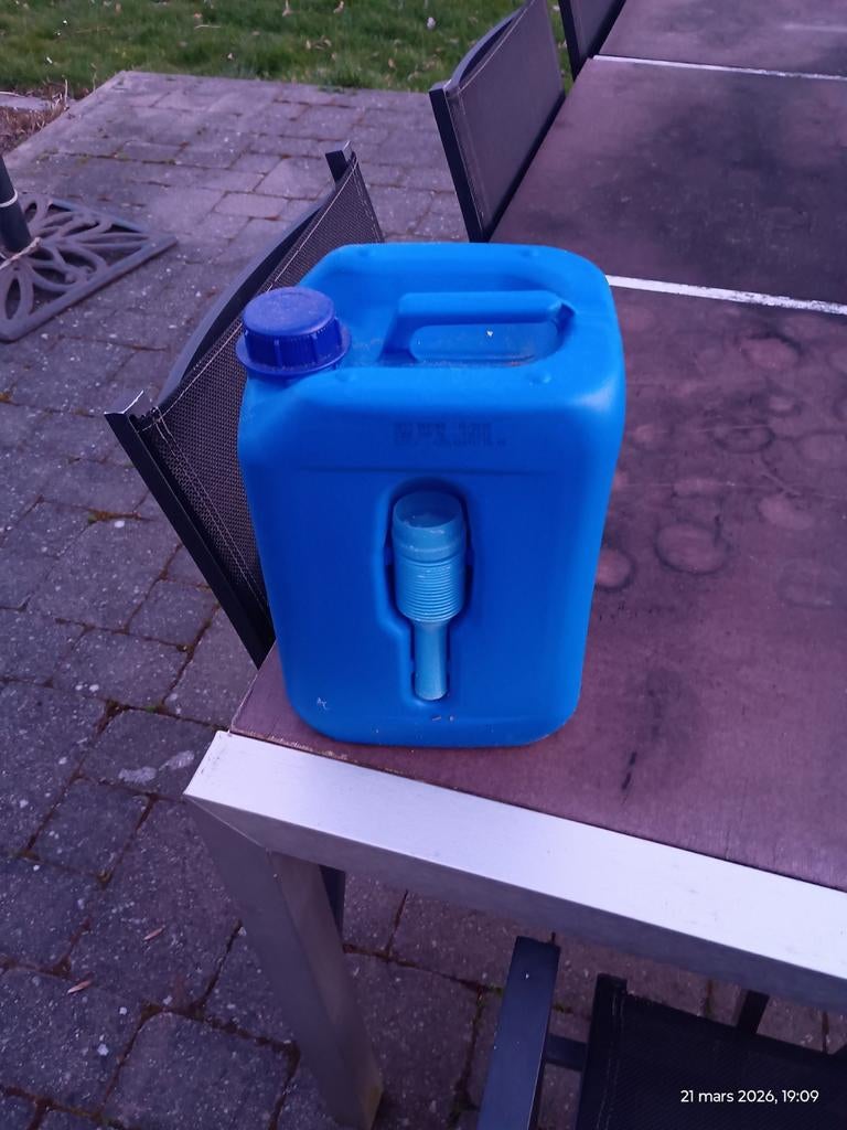AD blue, Enlèvement