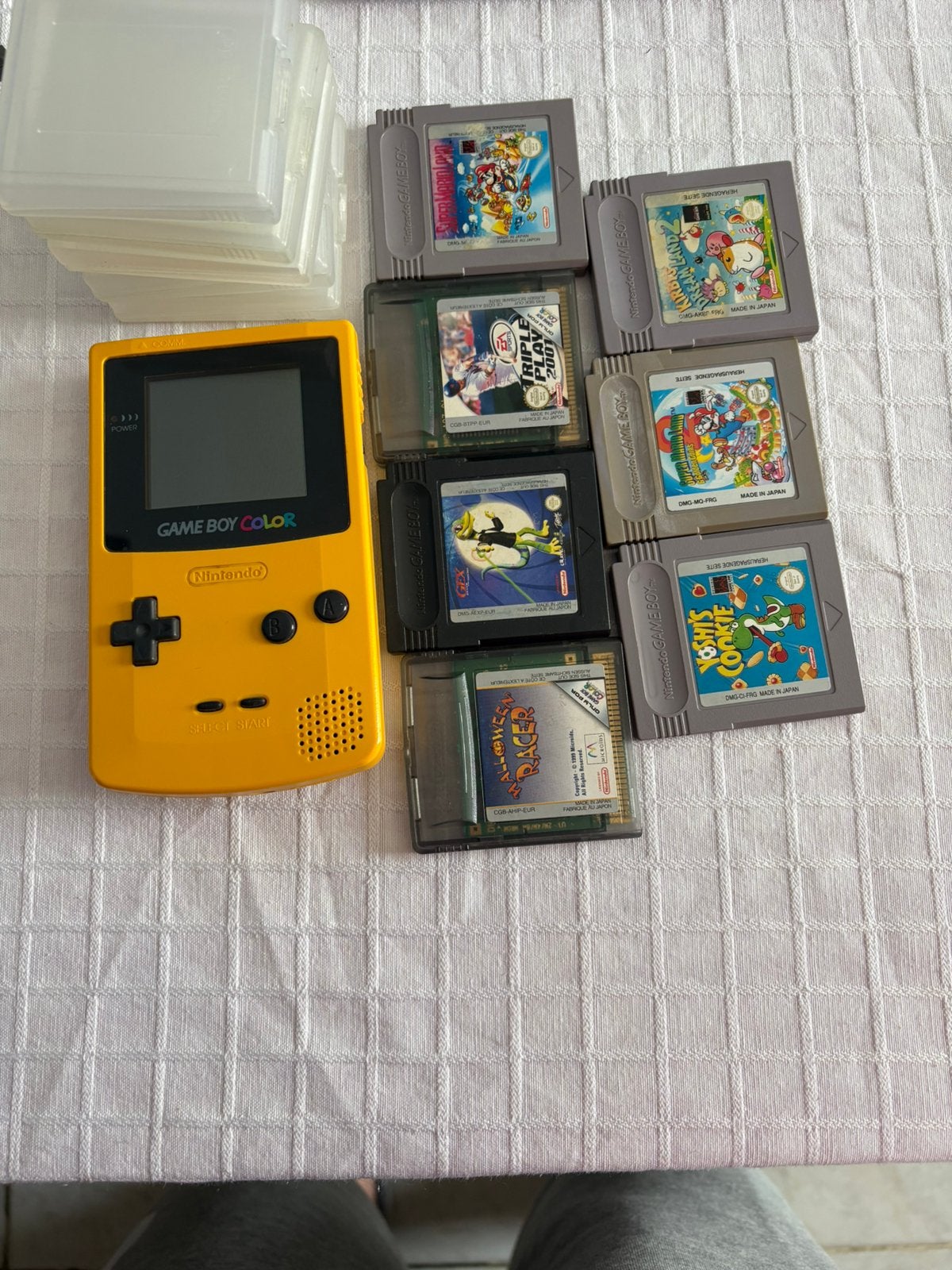 Game boy color en spelletjes, Games en Spelcomputers, Spelcomputers | Nintendo Game Boy, Ophalen of Verzenden, Zo goed als nieuw