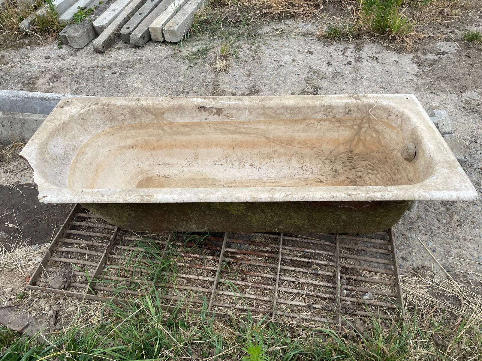 Oud metalen bad, Ophalen, Zo goed als nieuw