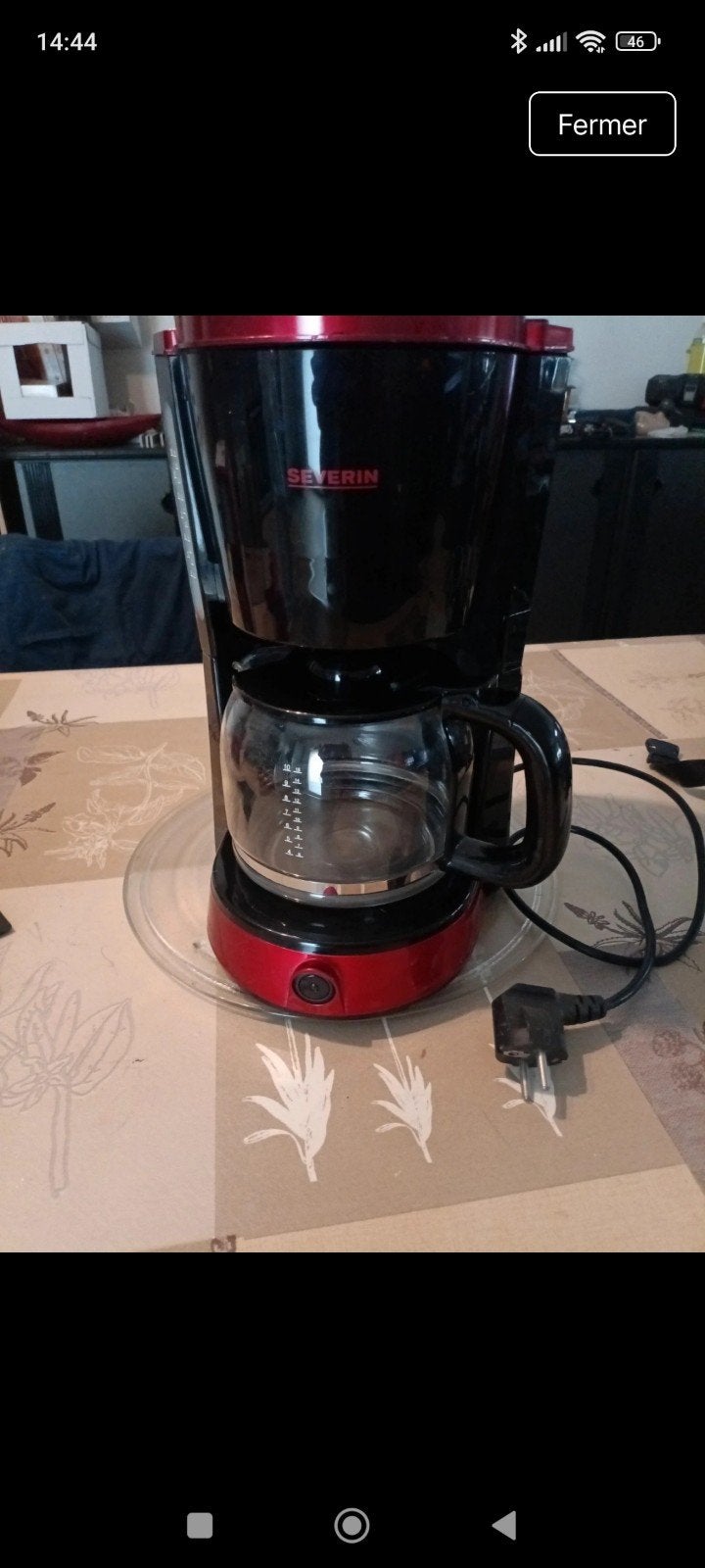 Cafetière filtre Severin – Rouge et Noire, Café moulu, 10 tasses ou plus, Tuyau à Vapeur, Enlèvement
