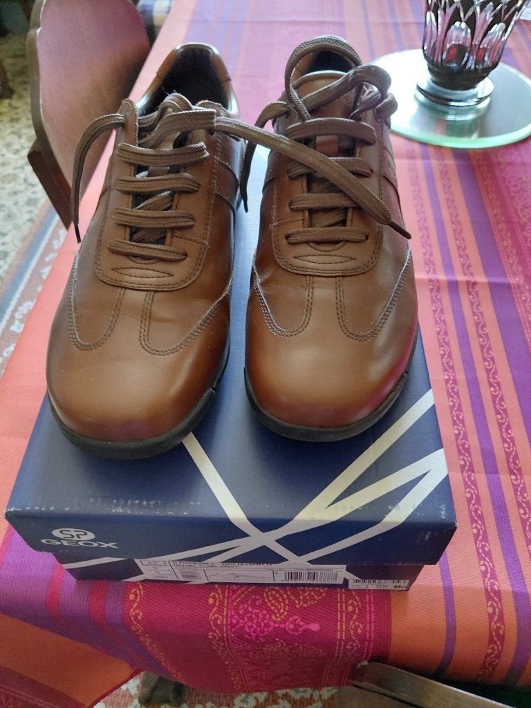 Chaussures neuves GEOX 42, Vêtements | Hommes, Chaussures, Neuf, Enlèvement ou Envoi, GEOX, Brun