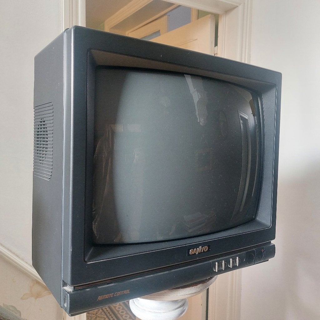 Kleine Sanyo CRT TV, Audio, Tv en Foto, Vintage Televisies, Ophalen, Gebruikt, Minder dan 40 cm, Overige merken