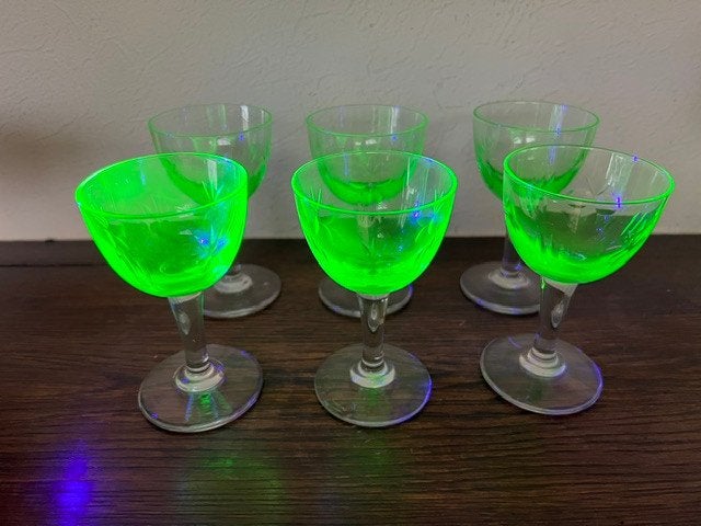 6 verres à porto en ouraline, Antiquités & Art, Enlèvement