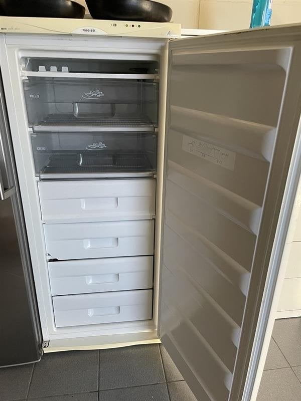 Diepvrieskast Gratis af te halen, Ophalen, Gebruikt, Minder dan 60 cm, 140 tot 160 cm
