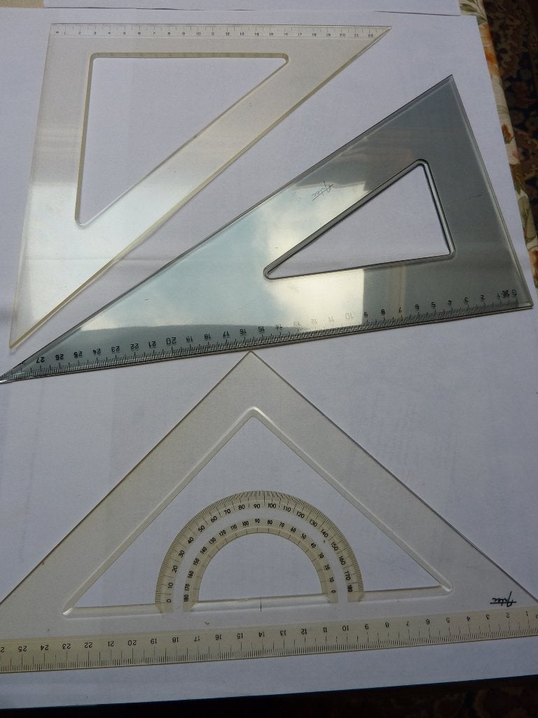 NOUVEAUX triangles de dessin et rapporteurs, Enlèvement, Neuf