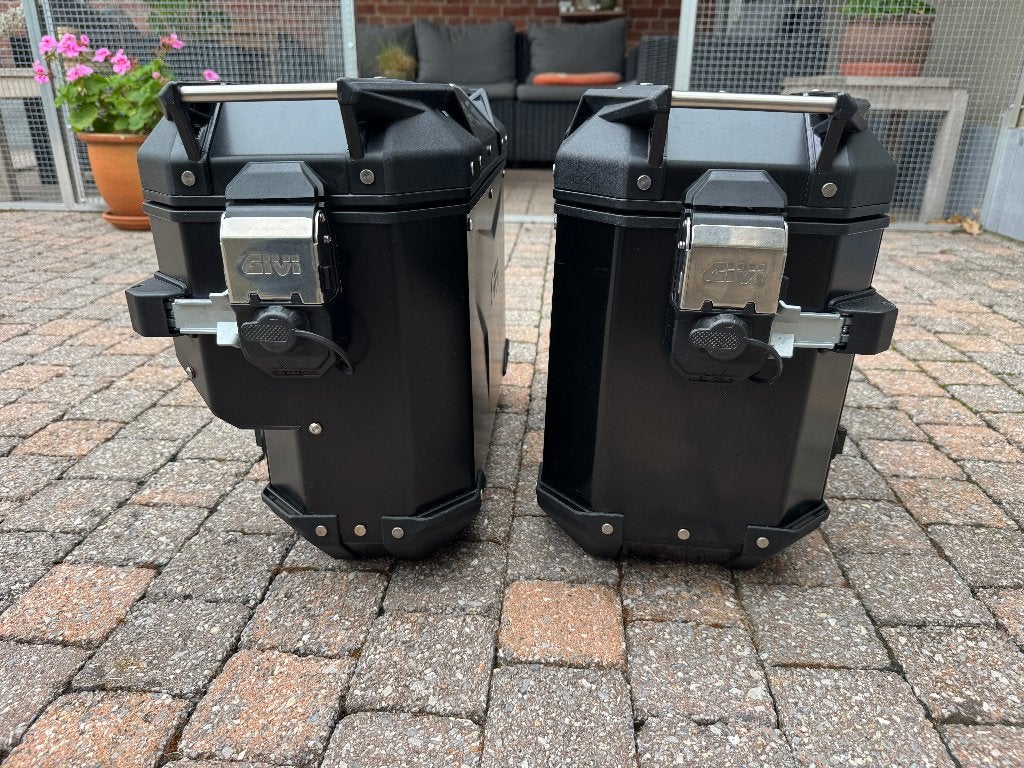 Givi OBKEVS33 + GIVI OBKEV37 Zijkoffers NIEUW, Motoren, Ophalen of Verzenden, Nieuw