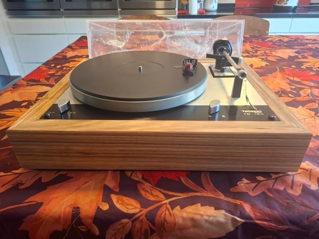 Thorens TD160 en bois de zebrano massif., Enlèvement, Reconditionné, Tourne-disque, Thorens