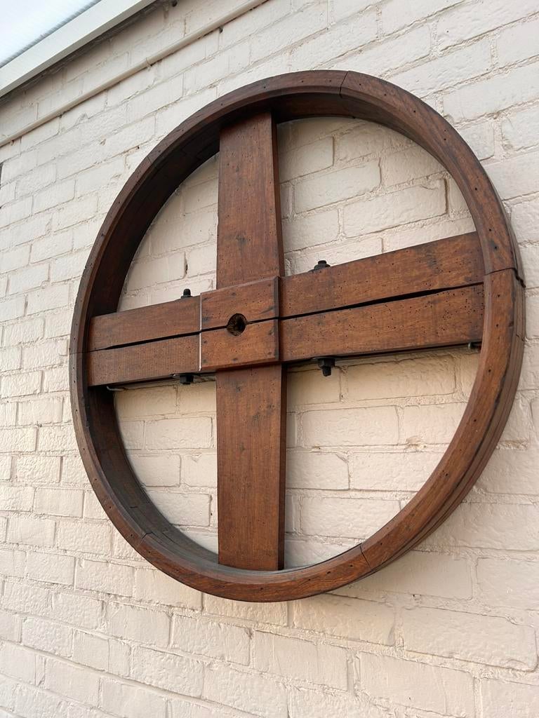 Ancienne roue, Enlèvement, Comme neuf