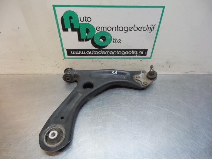 Bras de suspension avant droit d'un Volkswagen UP (UP 11-), Autos : Pièces & Accessoires, -, Utilisé, -, -