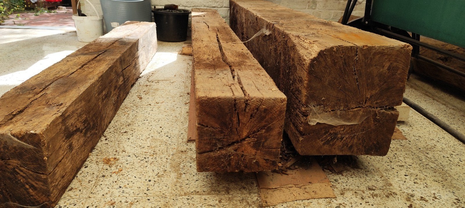 Dikke oude eiken balken, Doe-het-zelf en Bouw, Hout en Planken, Ophalen, Gebruikt, Eiken, Balk