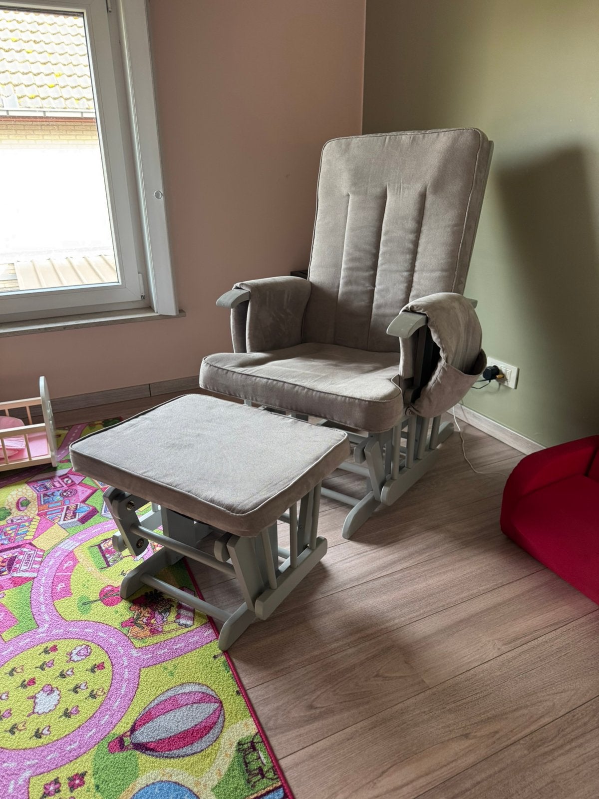 Schommelstoel / schuifstoel kinderkamer, Ophalen