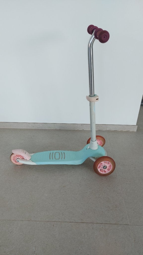 Decathlon driewielige scooter voor meisjes, Fietsen en Brommers, Ophalen, Gebruikt, Overige typen, Decathlon