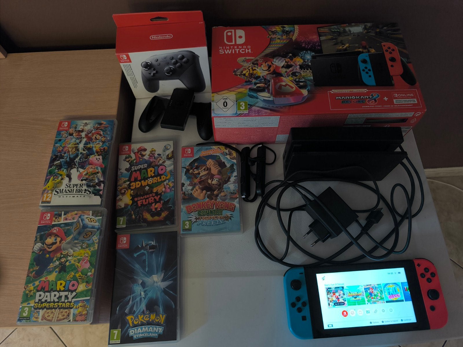 Console Switch 1 avec 5 jeux et une manette supplémentaire, Enlèvement ou Envoi, Avec 1 manette, Utilisé, Switch Original