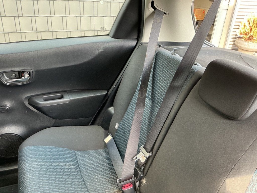 CEINTURE DE SECURITE ARRIERE DROITE Toyota Yaris III (P13), Kundenbetreuung@toyota.de, Toyota, Utilisé, Toyota-Allee 2
50858  Köln, DE