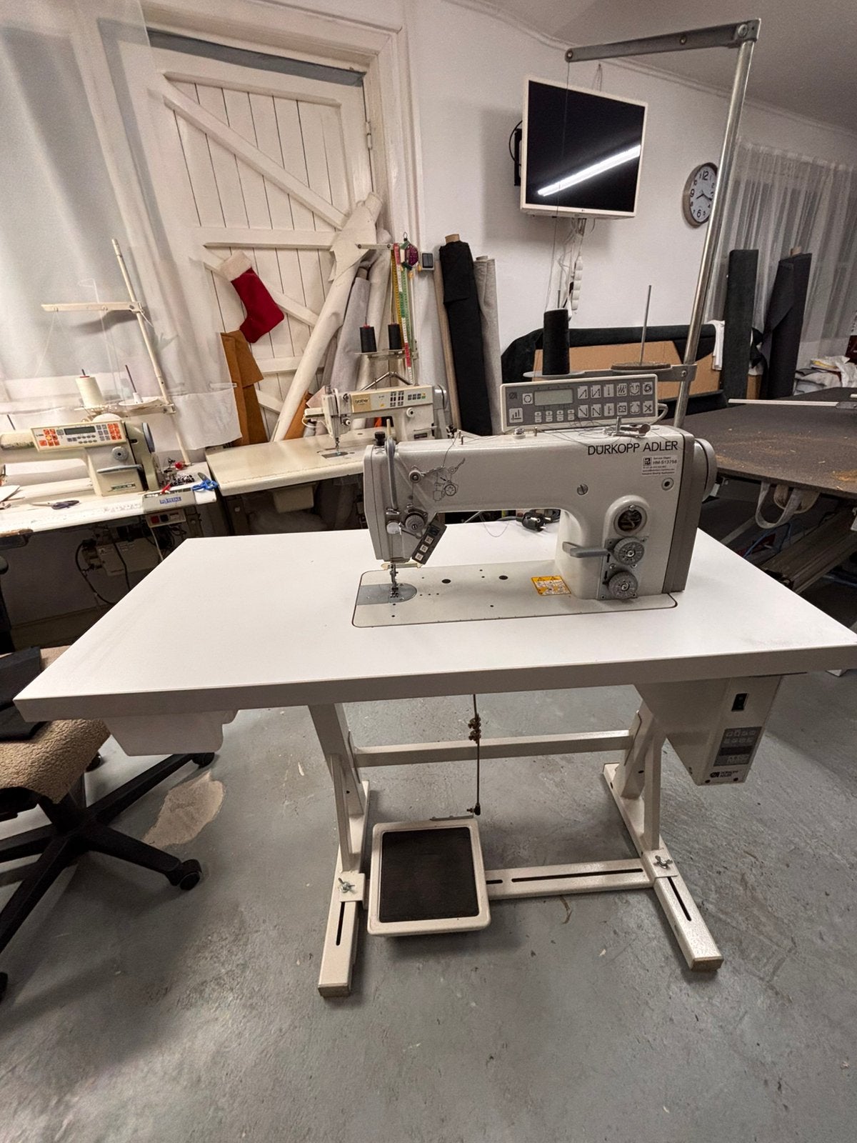 Dürkopp Adler industriële naaimachine, Hobby en Vrije tijd, Ophalen, Zo goed als nieuw, Naaimachine